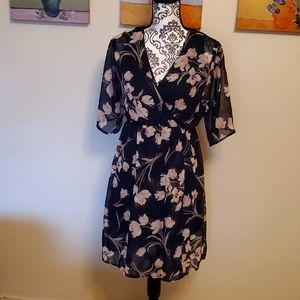 Sienna sky sz small floral and black flutter sleeve dress